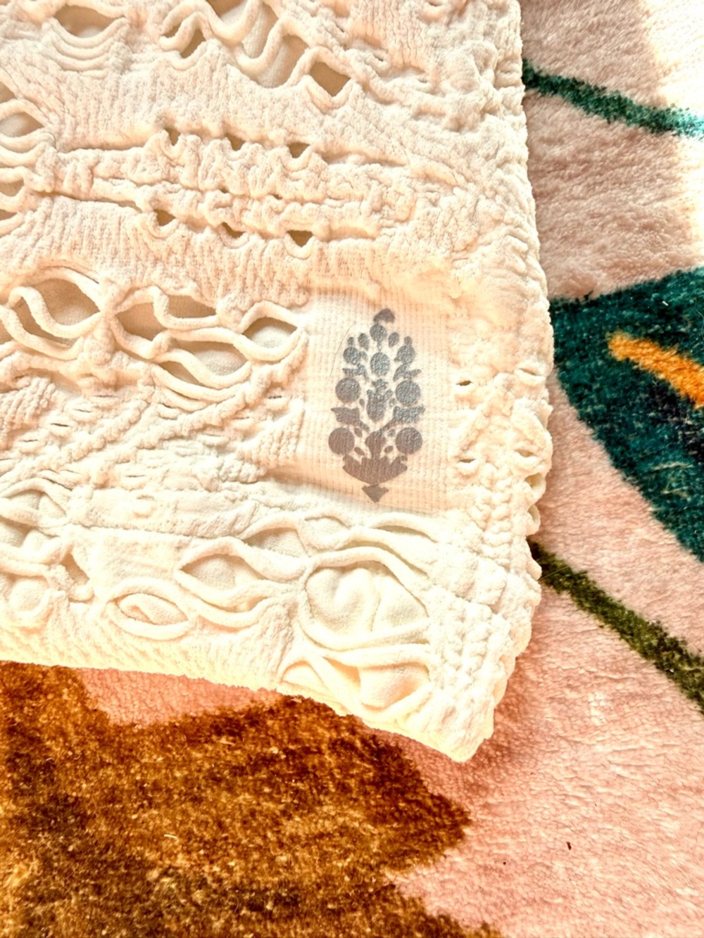 Free People Happiness Runs Floral Crop Tank | FP Movement | Buti Logo | NWOT - Picture 11 of 14